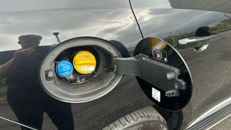 Jaguar F-Pace 2.0 D200 R-Dynamic SE 5dr Auto AWD Diesel Estate